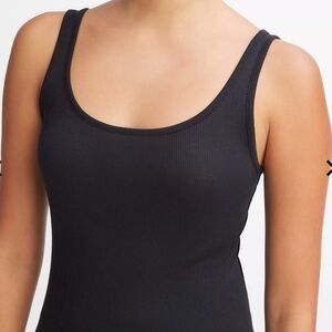 VINCE SCOOP NECK TANK WOMENS BLACK L NWT
